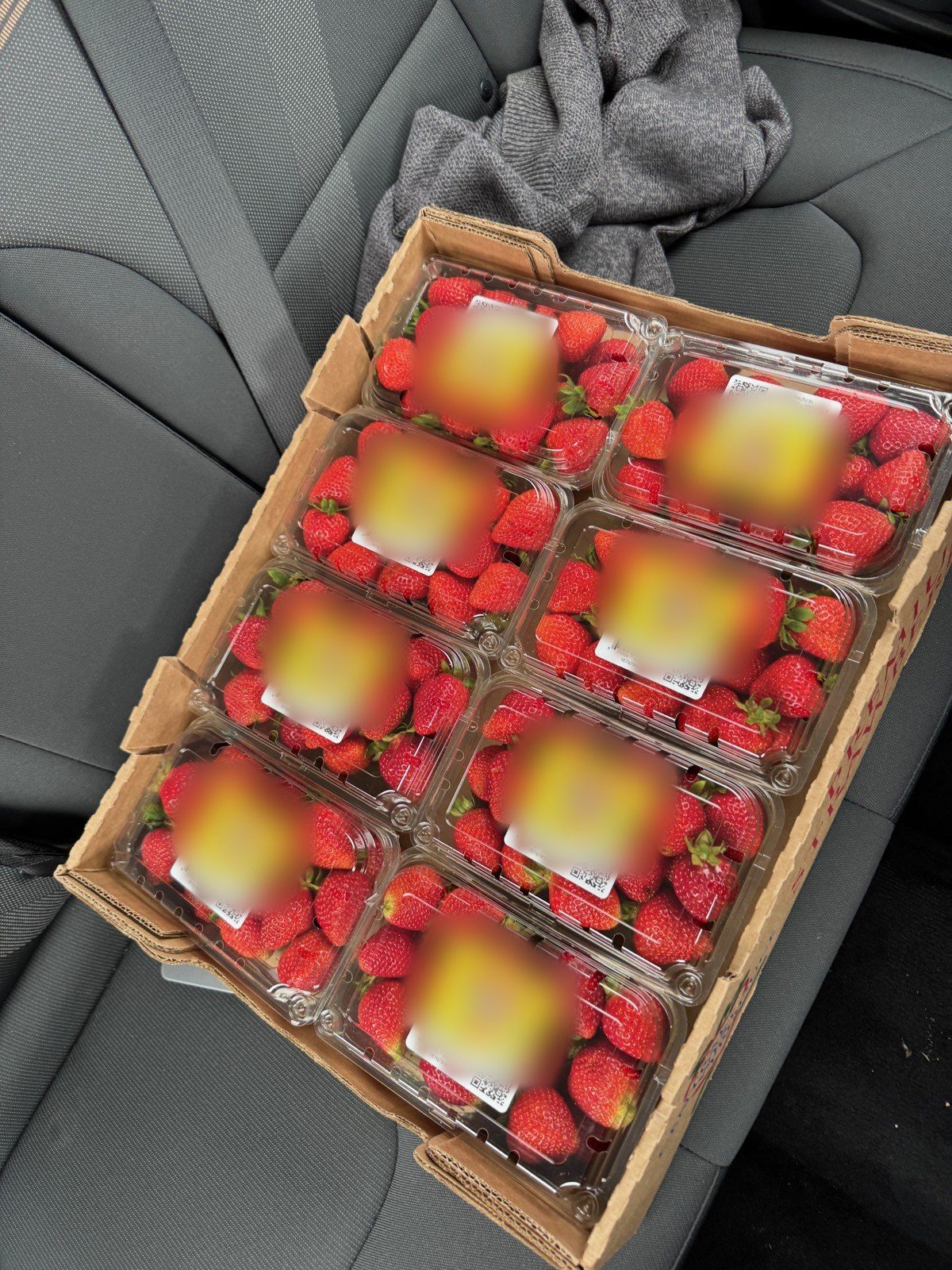 A flat of strawberry clamshells